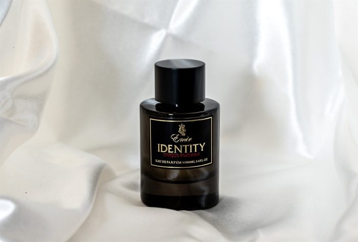 identity uique portrait 100ml – Image 1
